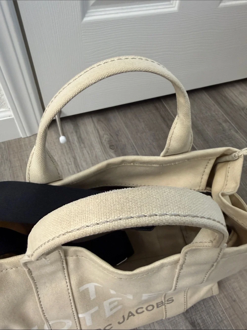 Marc Jacobs Canvas 'The Tote Bag' in Beige with Black Strap